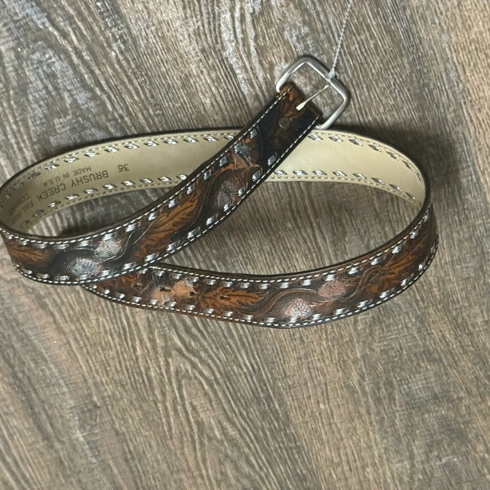 Brushy Creek M (36) NWT (partial) Cowhide vintage western Belt with Silver studs - Picture 10 of 14